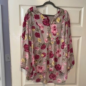 💙 Elegant Marybelle Noeli V-Neck Floral Blouse• Ivory/Magenta • Size 4X